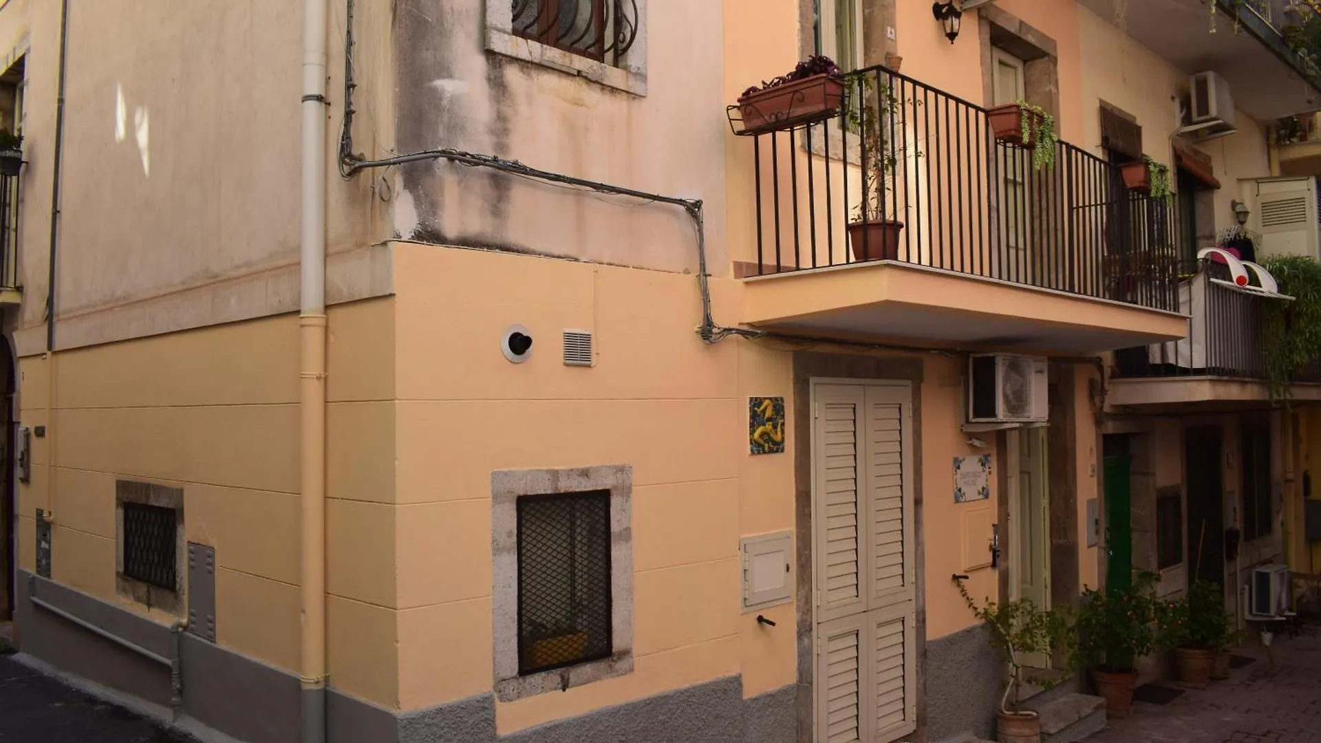 Sbiriddu'S House Apartment Taormina Italy