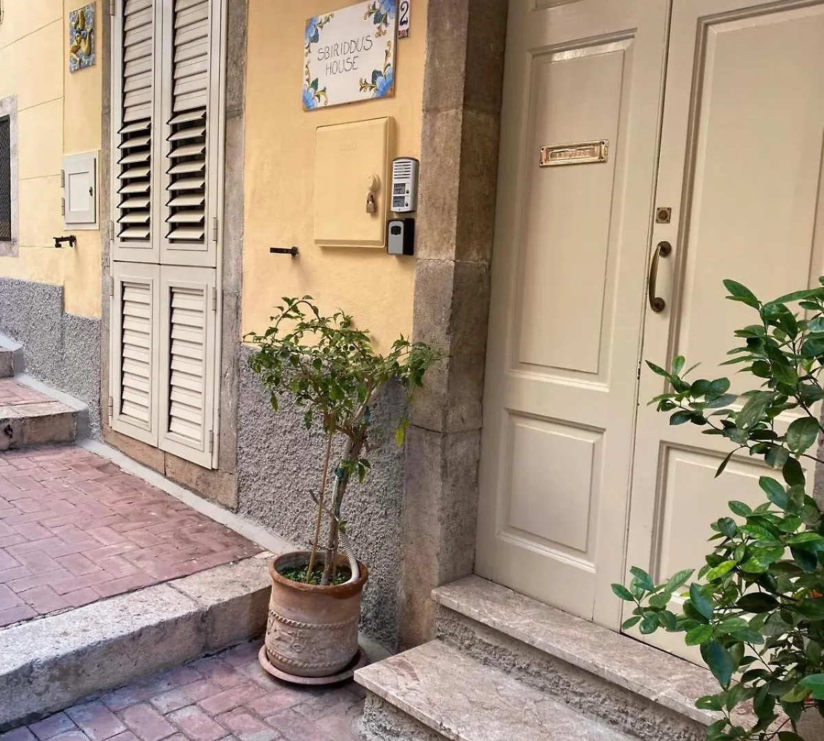 Sbiriddu'S House Apartment Taormina