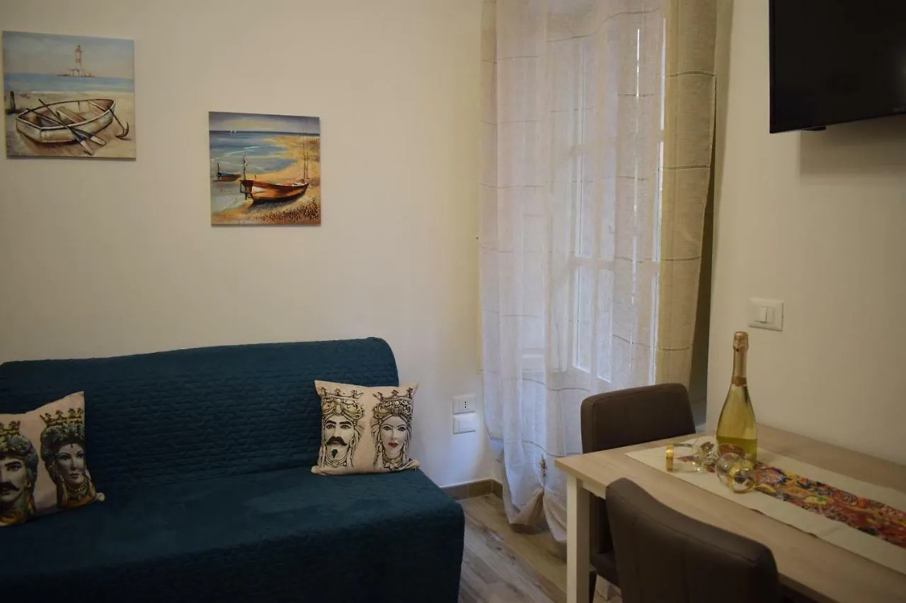 Sbiriddu'S House Apartment Taormina 0*,