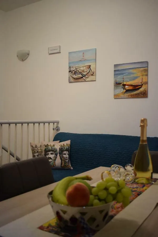 Sbiriddu'S House Apartment Taormina 0*,